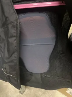 Hot Airbag Femme Les Jeunes En Concours|Les Enfants En Concours