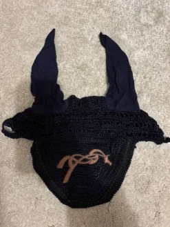 New Bonnets Pénélope Store - très bon état Bonnets|Bonnet Cheval