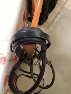 Outlet idon en cuir noir avec les coutures blanches Bridons Et Brides·Bridon Cuir