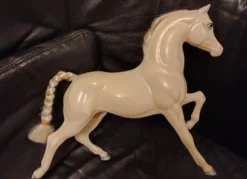 Best Cheval en plastique Cadeaux Et Jouets