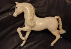Best Cheval en plastique Cadeaux Et Jouets
