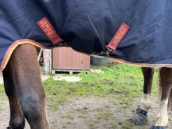 Hot Couverture bleu nuit taille 145 250gr Couvertures Cheval