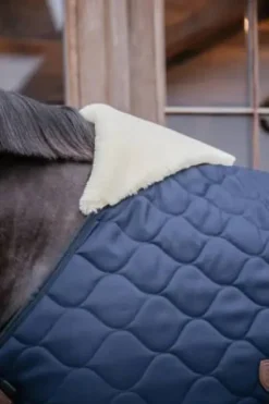 Discount Couverture d'écurie Comfort 300g - Kentucky Couvertures Cheval