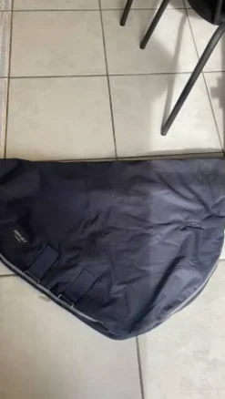 Couvre cou lamicell jamais porté Couvertures Cheval