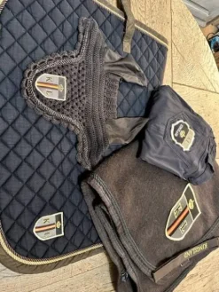 Clearance COUVRE REINS EN LAINE MARRON Couvre-Reins