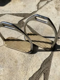 Lot de 2 étriers en acier Etriers Et Accessoires