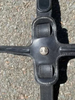 Sale Martingale Bruno , taille cheval, noire, neuve Enrênements·Martingale