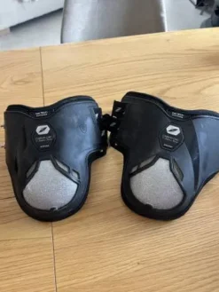 Clearance Protèges boulets   Carbon chic noir Protège-Boulets