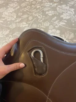 Sale Sangle bavette - Taille 135 - Excellent état Sangles