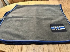 Discount SUPERBE COUVRE REINS EN LAINE Couvre-Reins