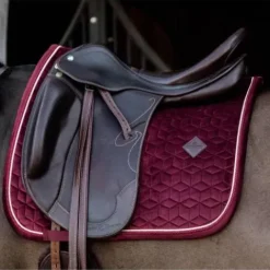 Hot Tapis de Selle Dressage Kentucky Velvet - Kentucky - Effet velours Tapis De Dressage|Tapis De Selle