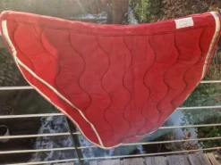Clearance Tapis de selle Equithème rouge Amortisseurs De Dos