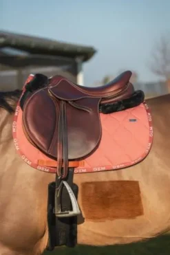 Discount Tapis de selle LOVE Obstacle Rouille - Tapis De Cso|Tapis De Selle