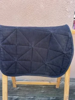 Online tapis de selle noir Tapis De Cso