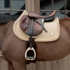 Online Tapis de selle Plaited Quilt Fake Fur - Kentucky Tapis De Cso|Tapis De Selle