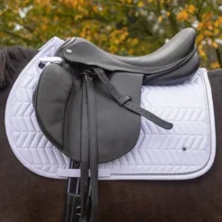 Sale Tapis de selle Sennah Dressage - - 100% polyester Tapis De Dressage|Tapis De Selle
