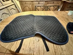 Sale TAPIS ENSEMBLE BLEU MARINE ET ROUGE Tapis De Dressage|Tapis De Cso