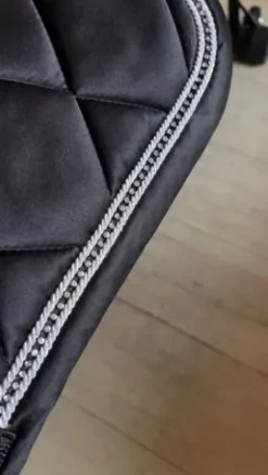 New Tapis noir à strasse Tapis De Dressage