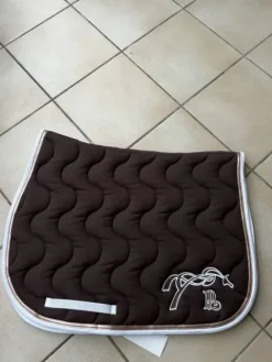 New Tapis Pénélope marron taille mixte Tapis De Selle|Tapis De Selle
