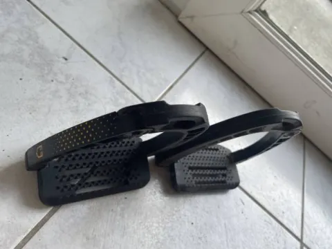 Hot Étrier Acavallo taille junior Etriers Et Accessoires