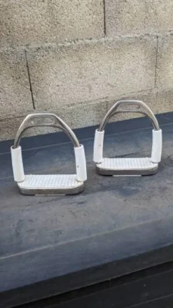 Sale Étriers de sécurité Etriers Et Accessoires